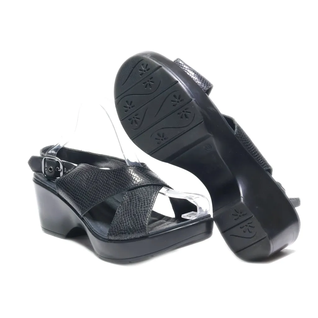 Dansko Wedge Sandals Leather Black Colour For Women