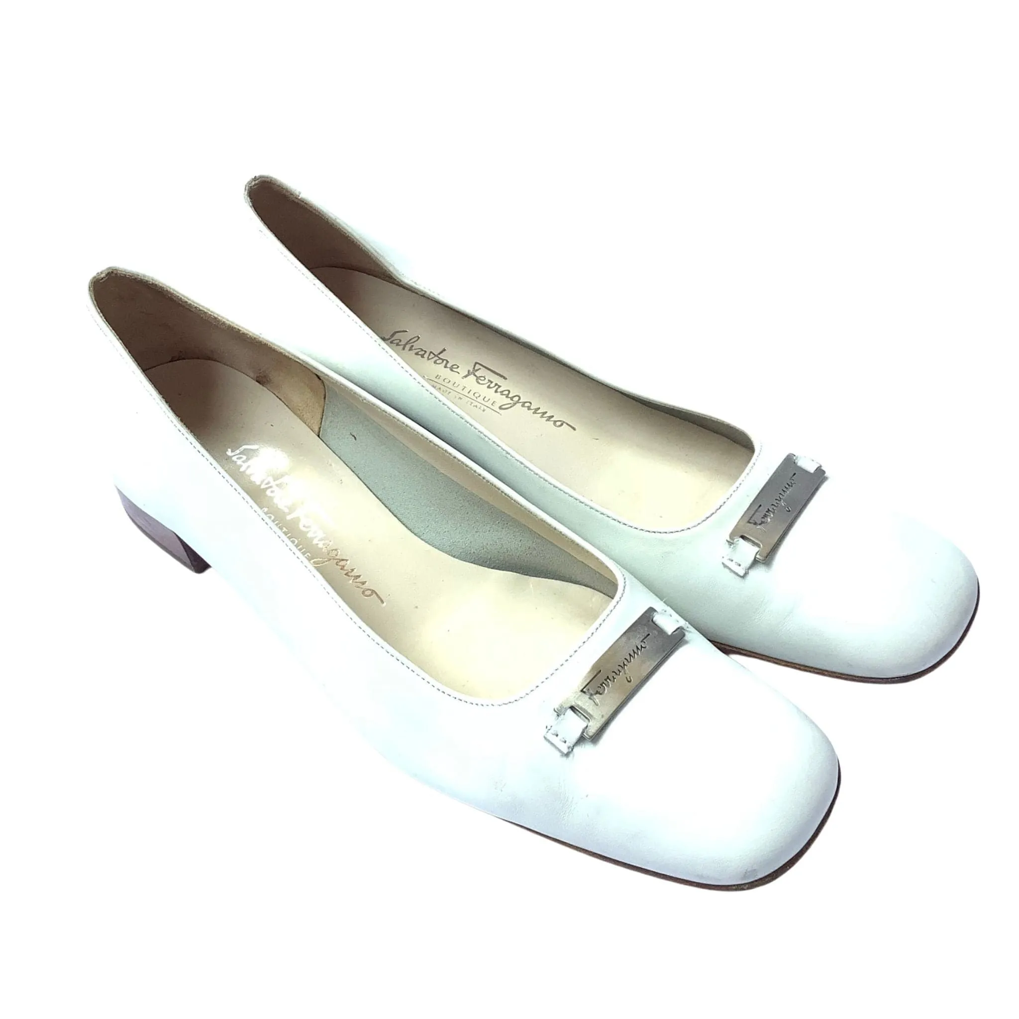 Ferragamo White Pump Shoes