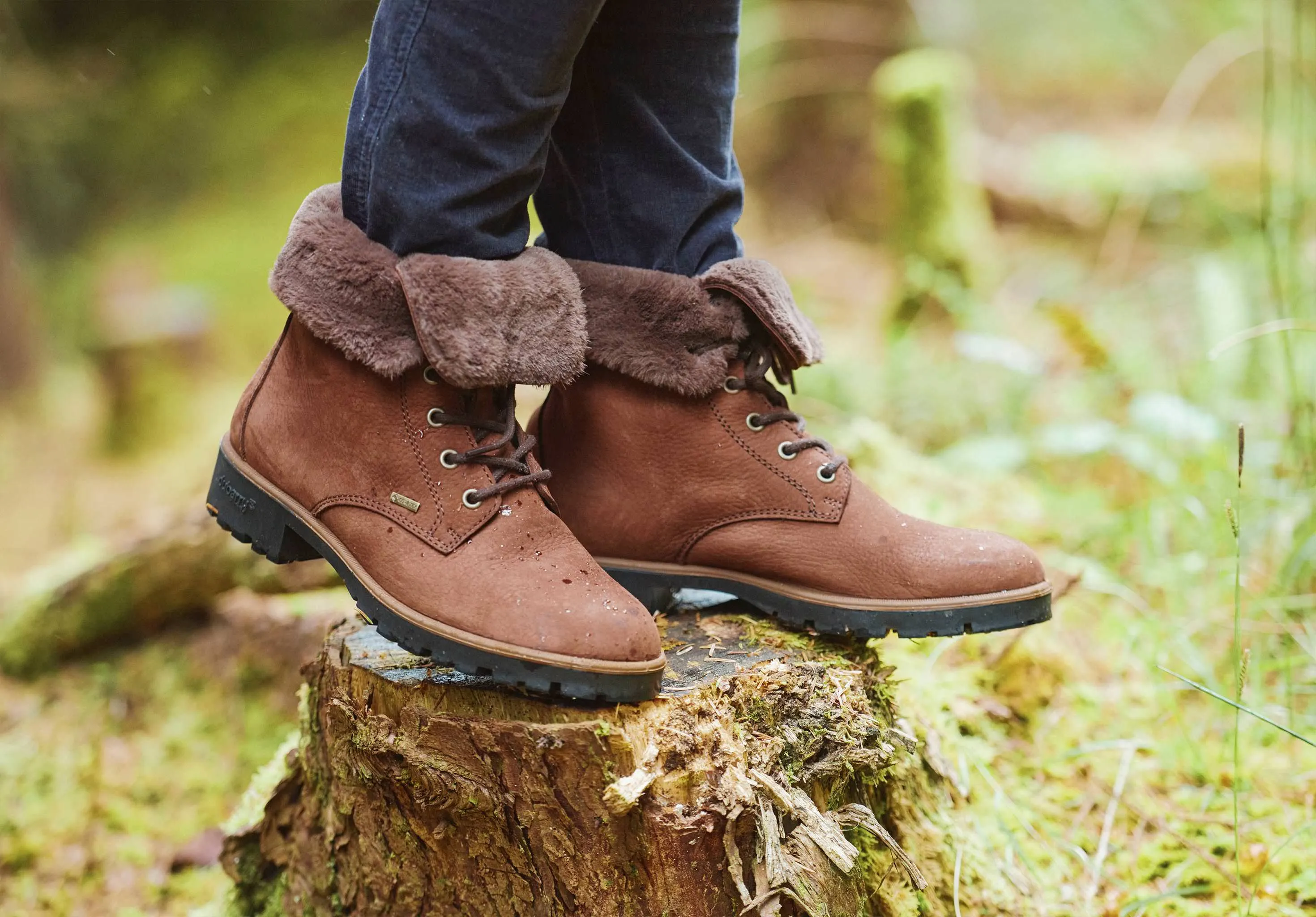 Glengarriff Ladies Insulated Ankle Boot - Walnut