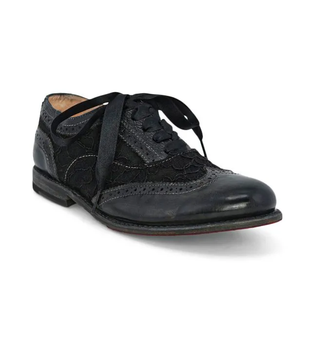 Maude Wing-Tip Riding Shoes in Black