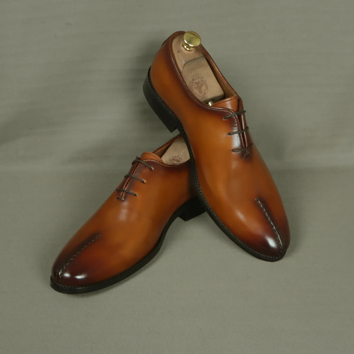 Mid Stitched 3-Lace Oxford Shoes in One Piece Whole Cut Tan Leather By Brune & Bareskin