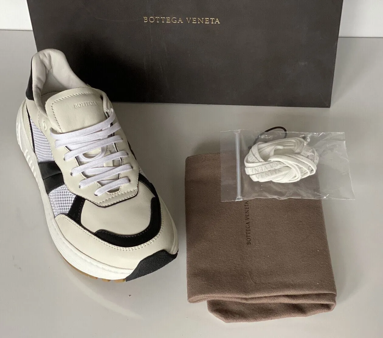 NIB $790 Bottega Veneta Men's Leather & Mesh Sneakers White/Black 12 US 565646