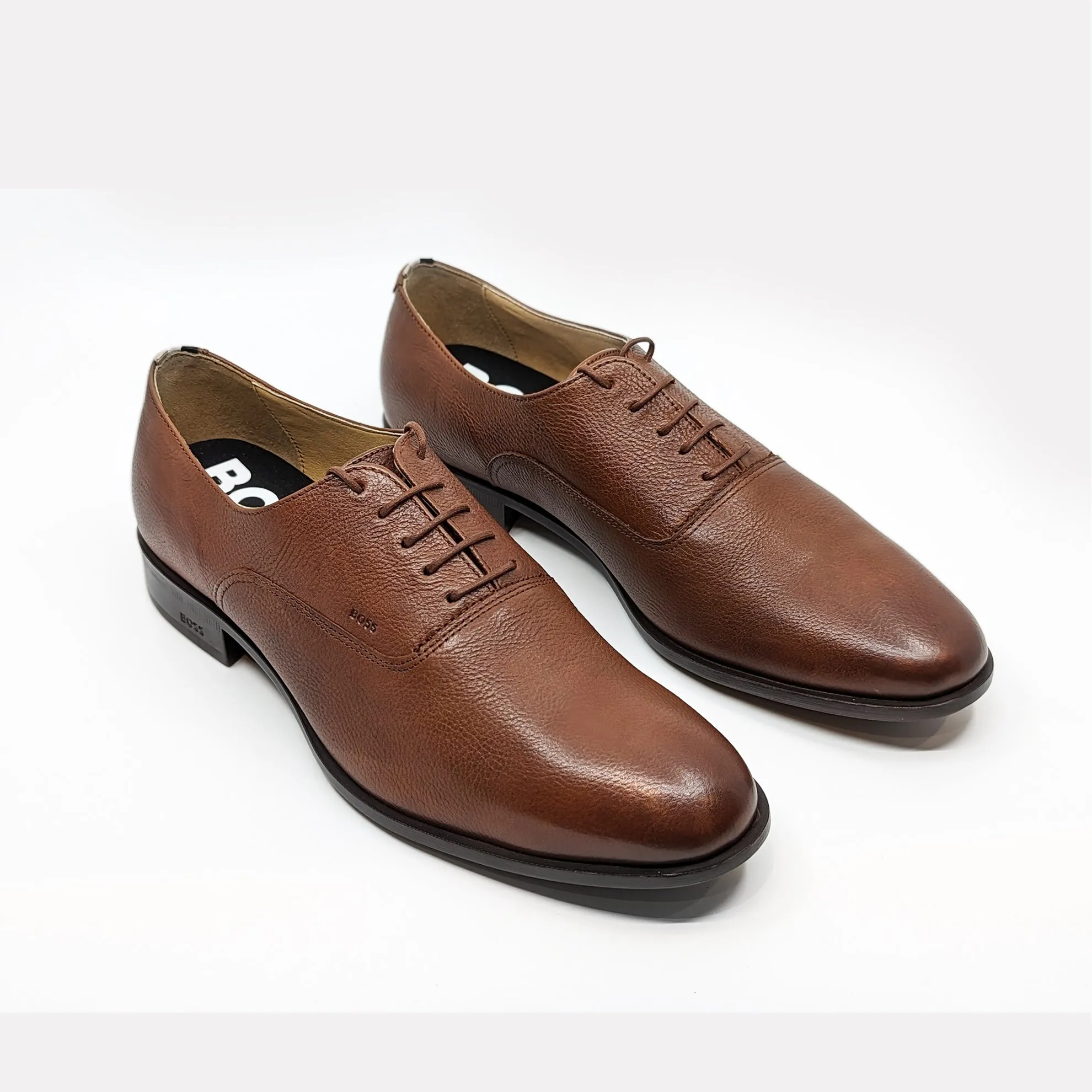 Textured Finish Leather BOSS "Colby" Oxford / Medium Brown