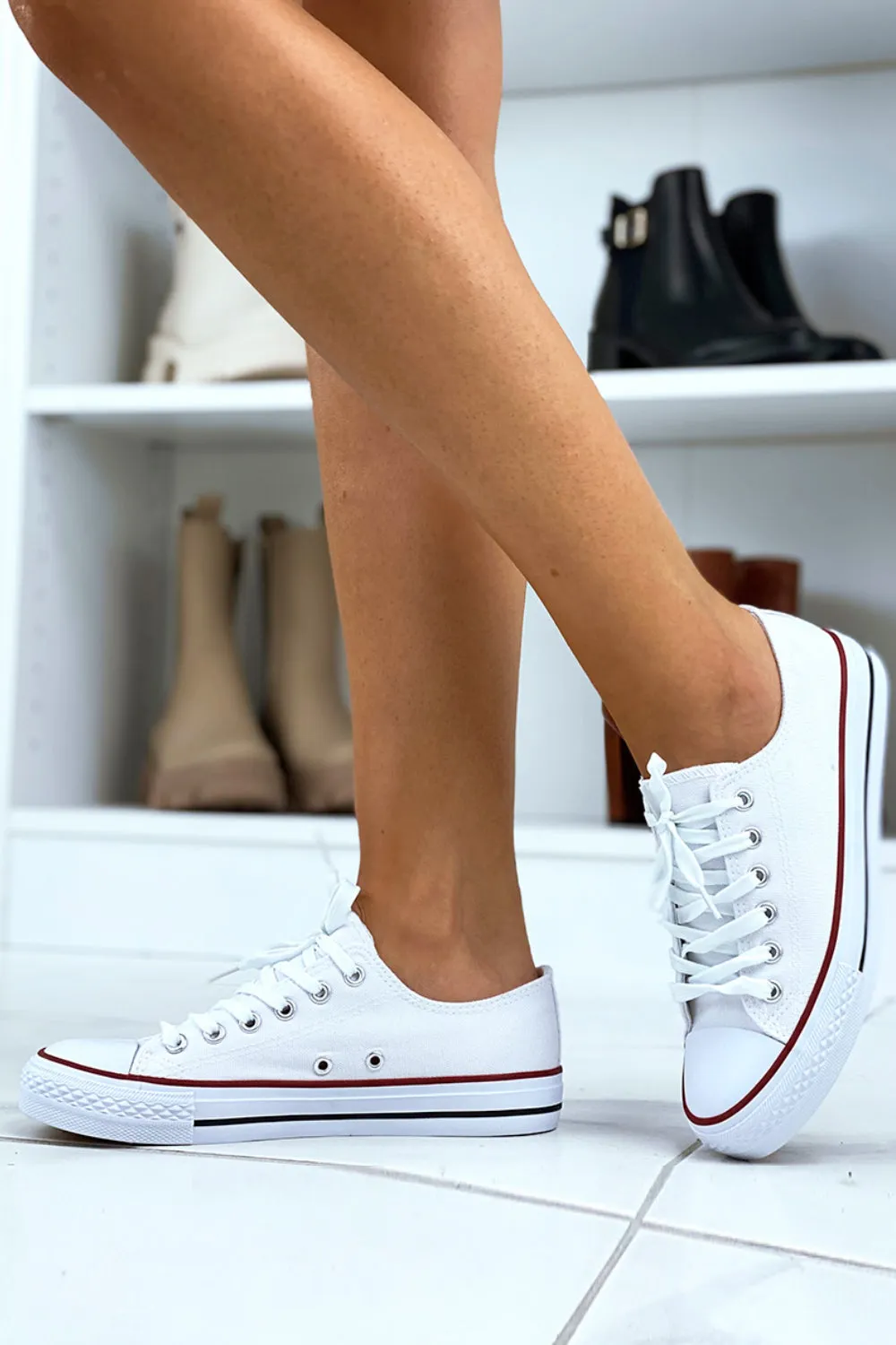 WHITE CANVAS LACE UP FLAT DESIGNER FASHION TRAINERS